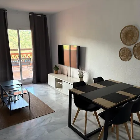 Mues 2 Bedrooms Apartment